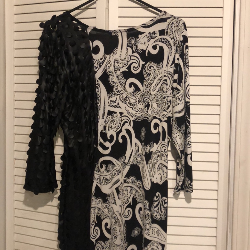 Dress - Picture 4 of 7